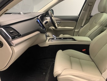 Used Volvo XC90 2023 for sale - 75680755: Photo