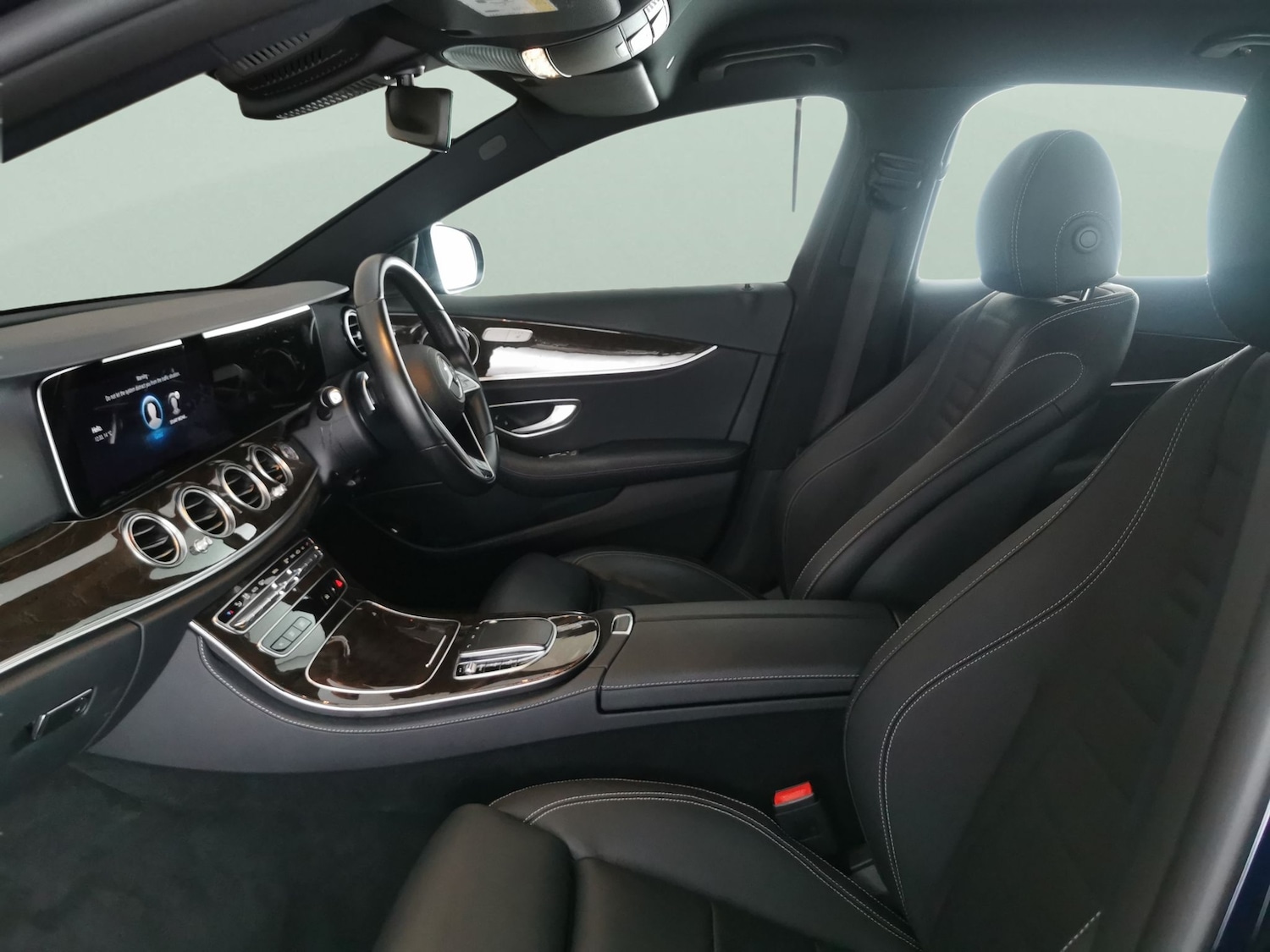 Used Mercedes-Benz E Class 2021 for sale - 77635663: Photo 4