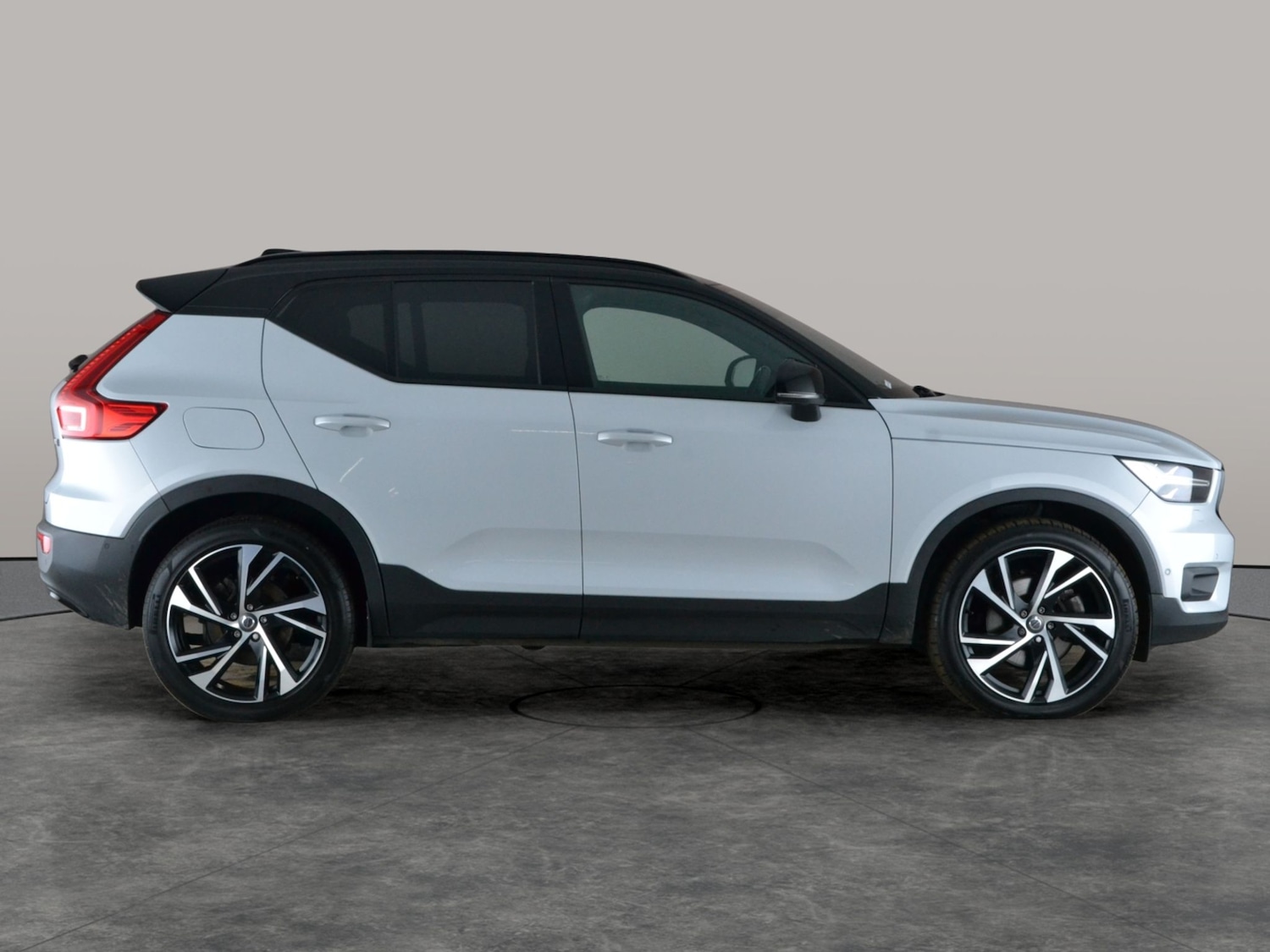 Used Volvo XC40 2020 for sale - 77848438: Photo 10