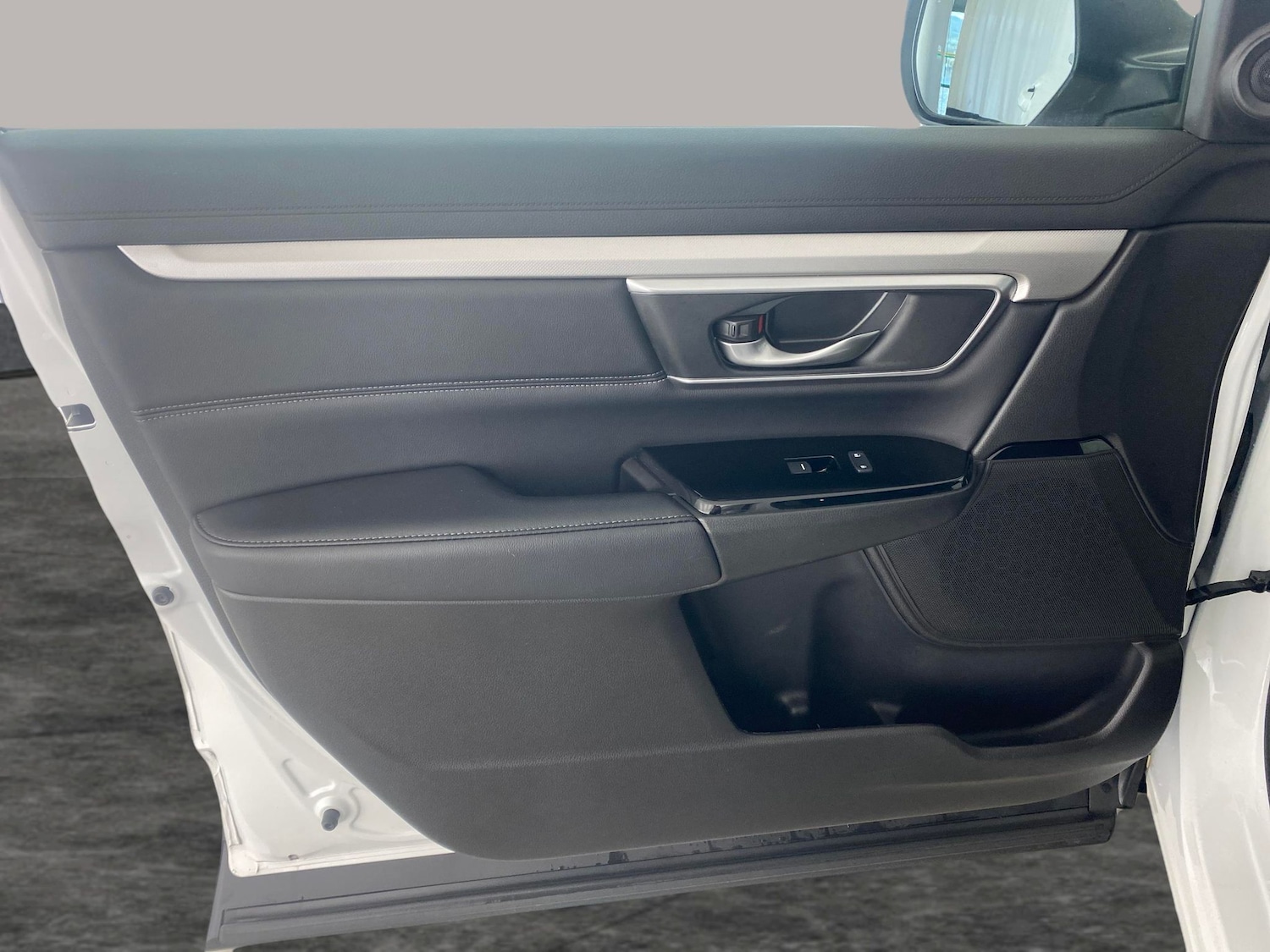 Used Honda CR-V 2023 for sale - 76948800: Photo 27