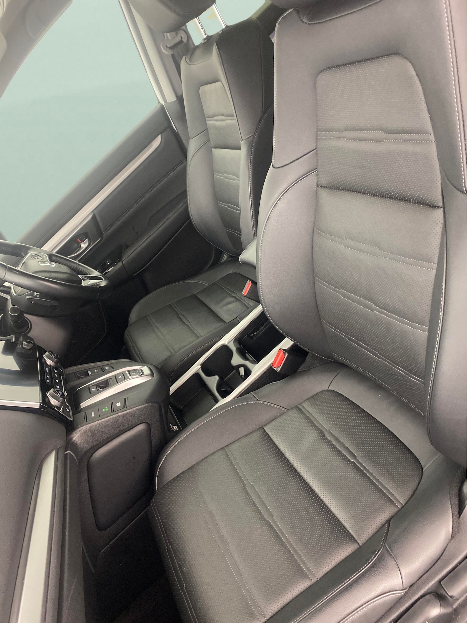 Used Honda CR-V 2023 for sale - 76948800: Photo 4