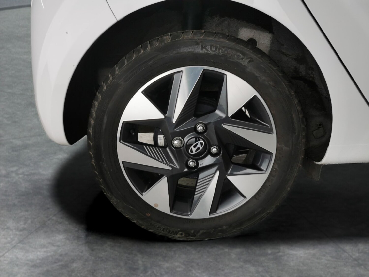 Used Hyundai i10 for sale - 77490435: Photo 24