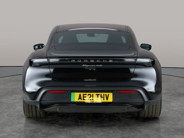 Used Porsche Taycan 2021 for sale - 76266303: Photo 17