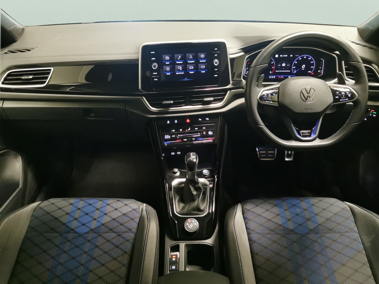 Used Volkswagen T-Roc 2023 for sale - 77034075: Photo 7