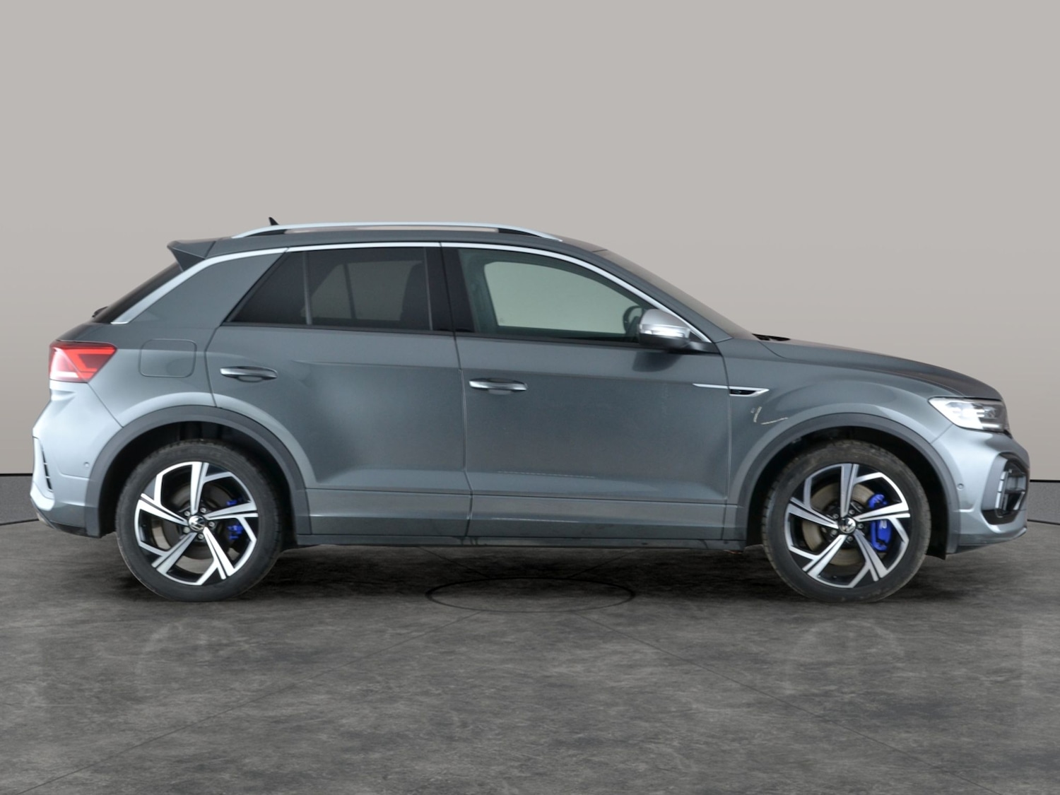 Used Volkswagen T-Roc 2023 for sale - 77034075: Photo 9