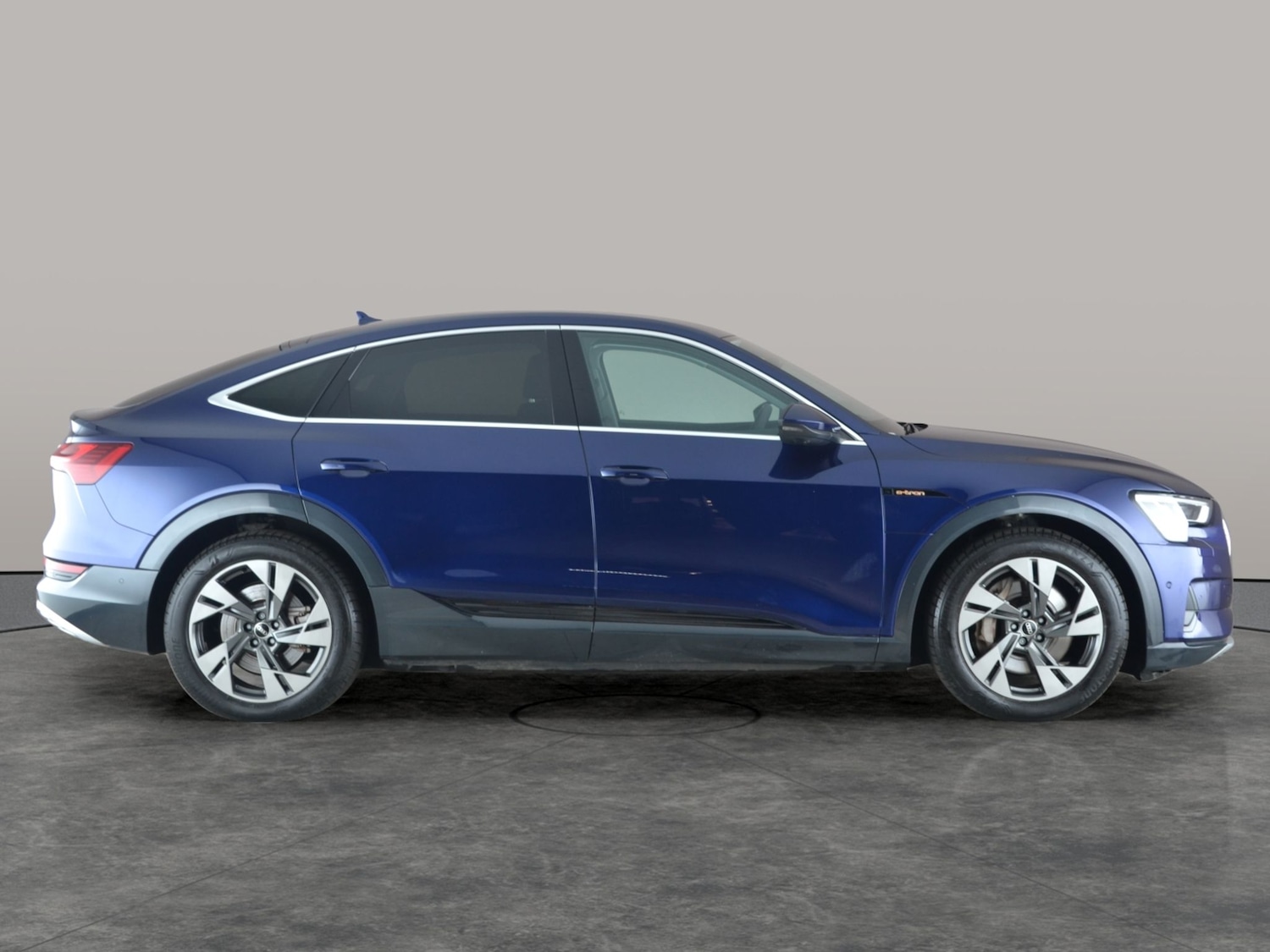 Used Audi e-tron 2022 for sale - 76967144: Photo 10