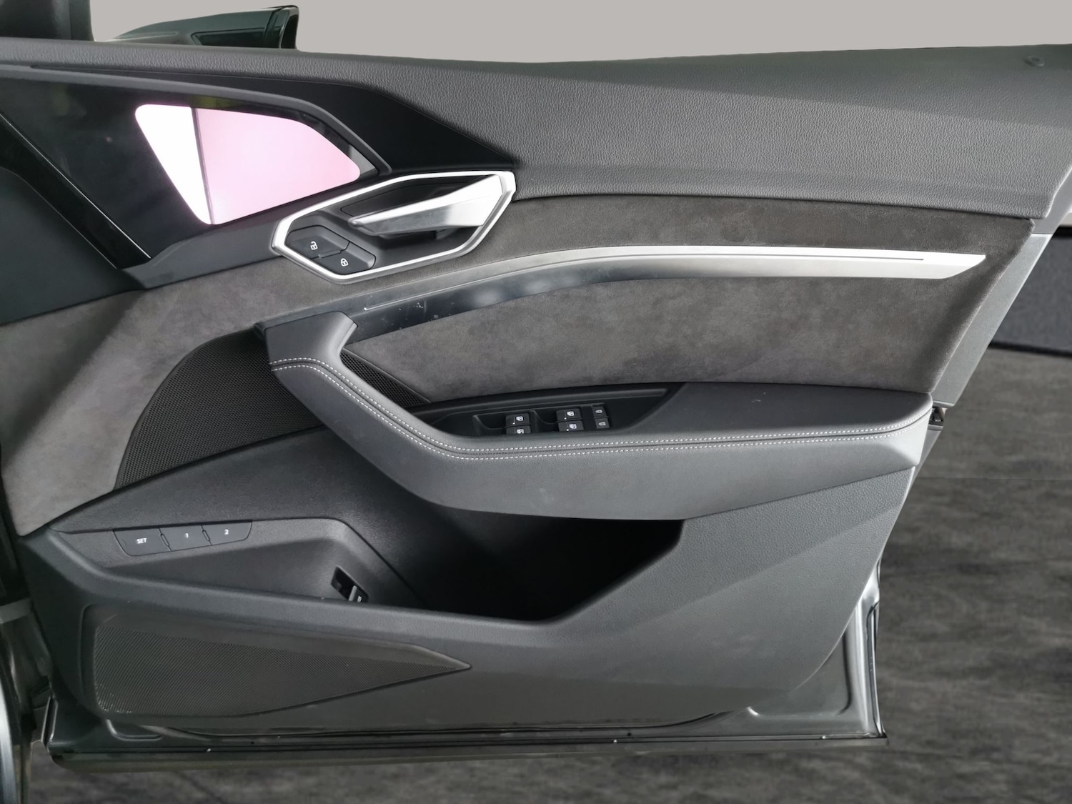 Used Audi e-tron 2020 for sale - 77903708: Photo 37