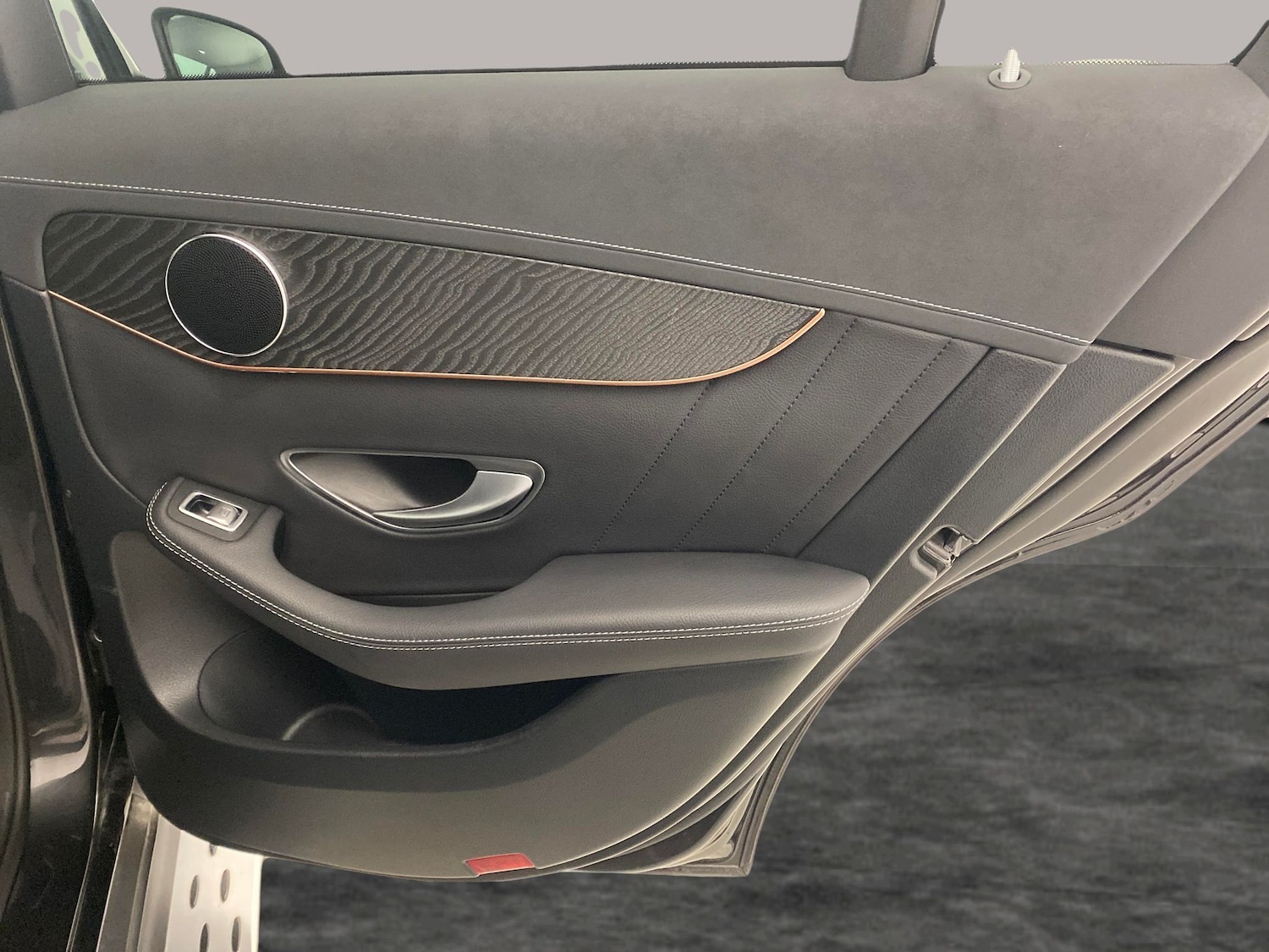 Used Mercedes-Benz EQC 2022 for sale - 76933431: Photo 13