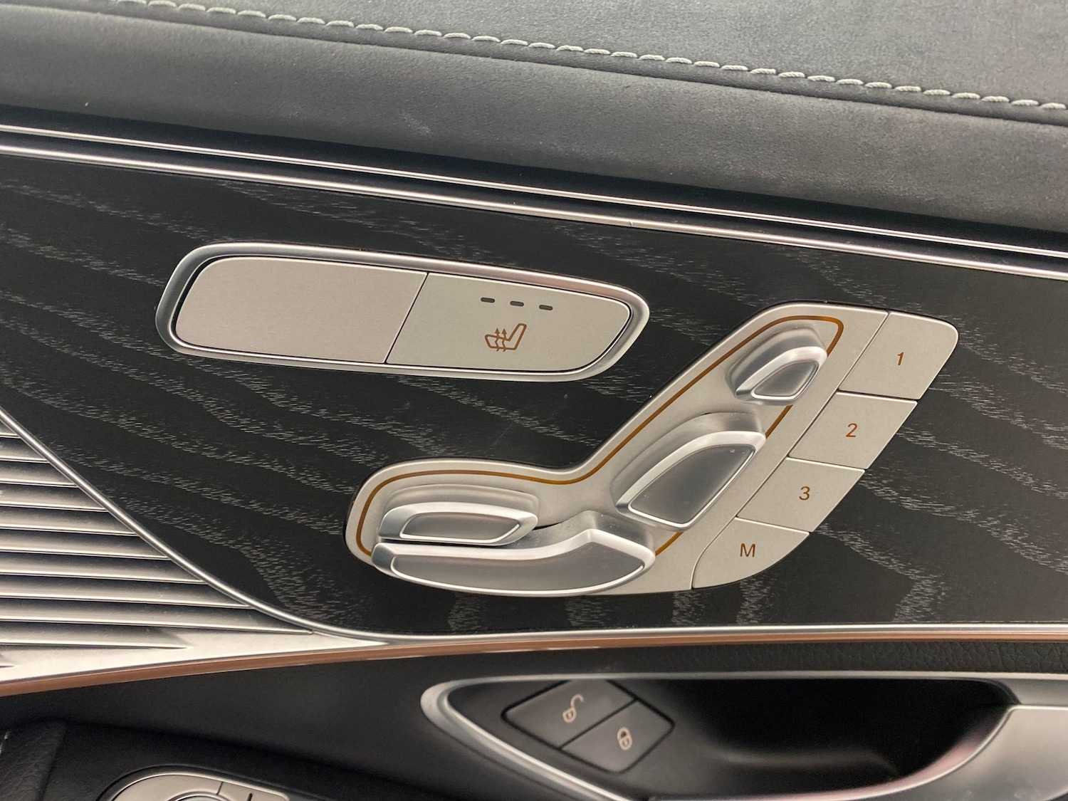 Used Mercedes-Benz EQC 2022 for sale - 76933431: Photo 17