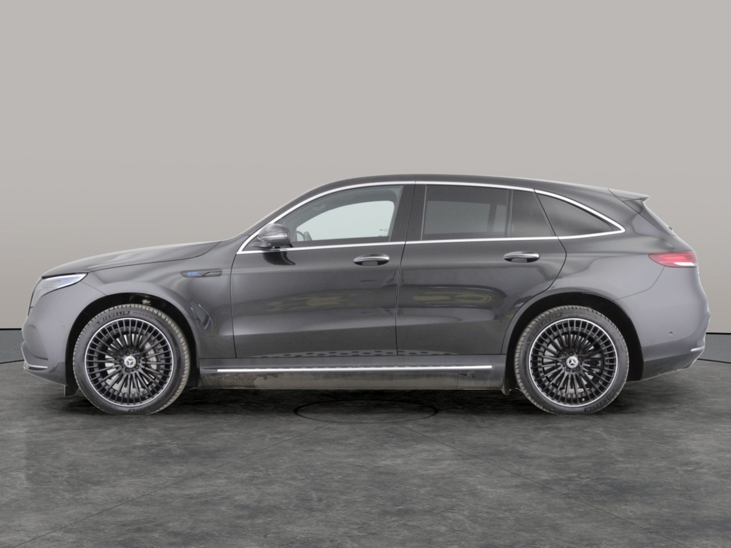 Used Mercedes-Benz EQC 2022 for sale - 76933431: Photo 9