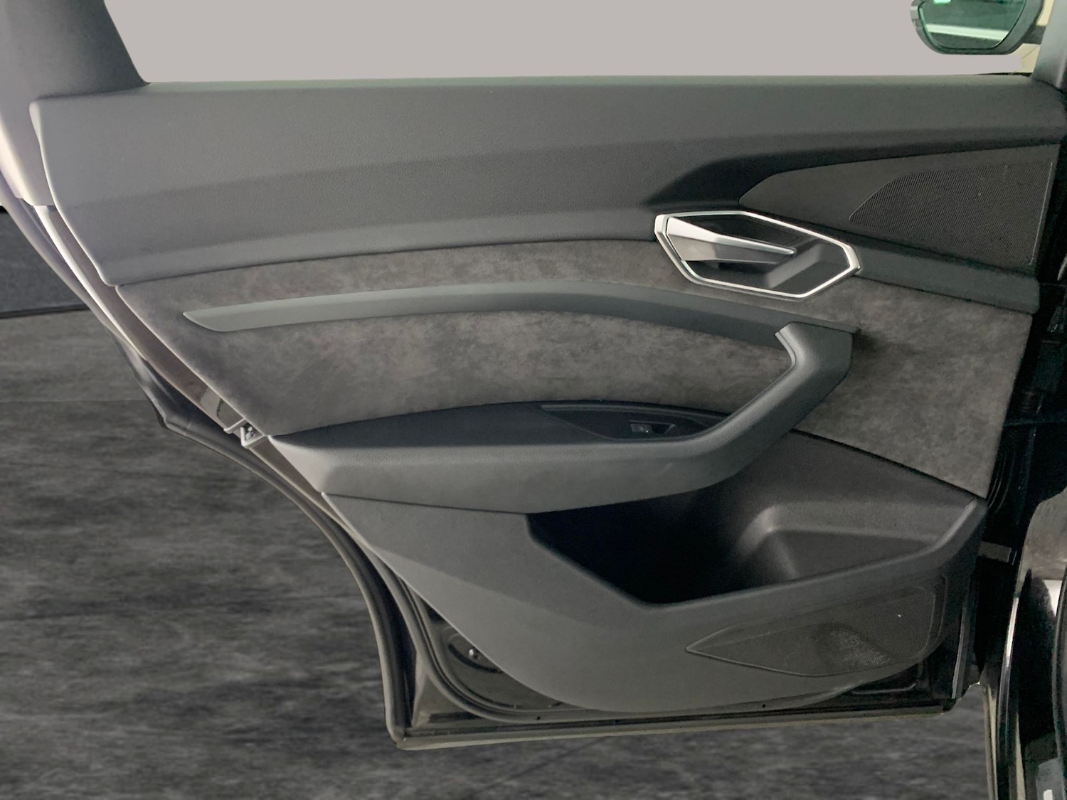 Used Audi e-tron 2020 for sale - 77674257: Photo 30