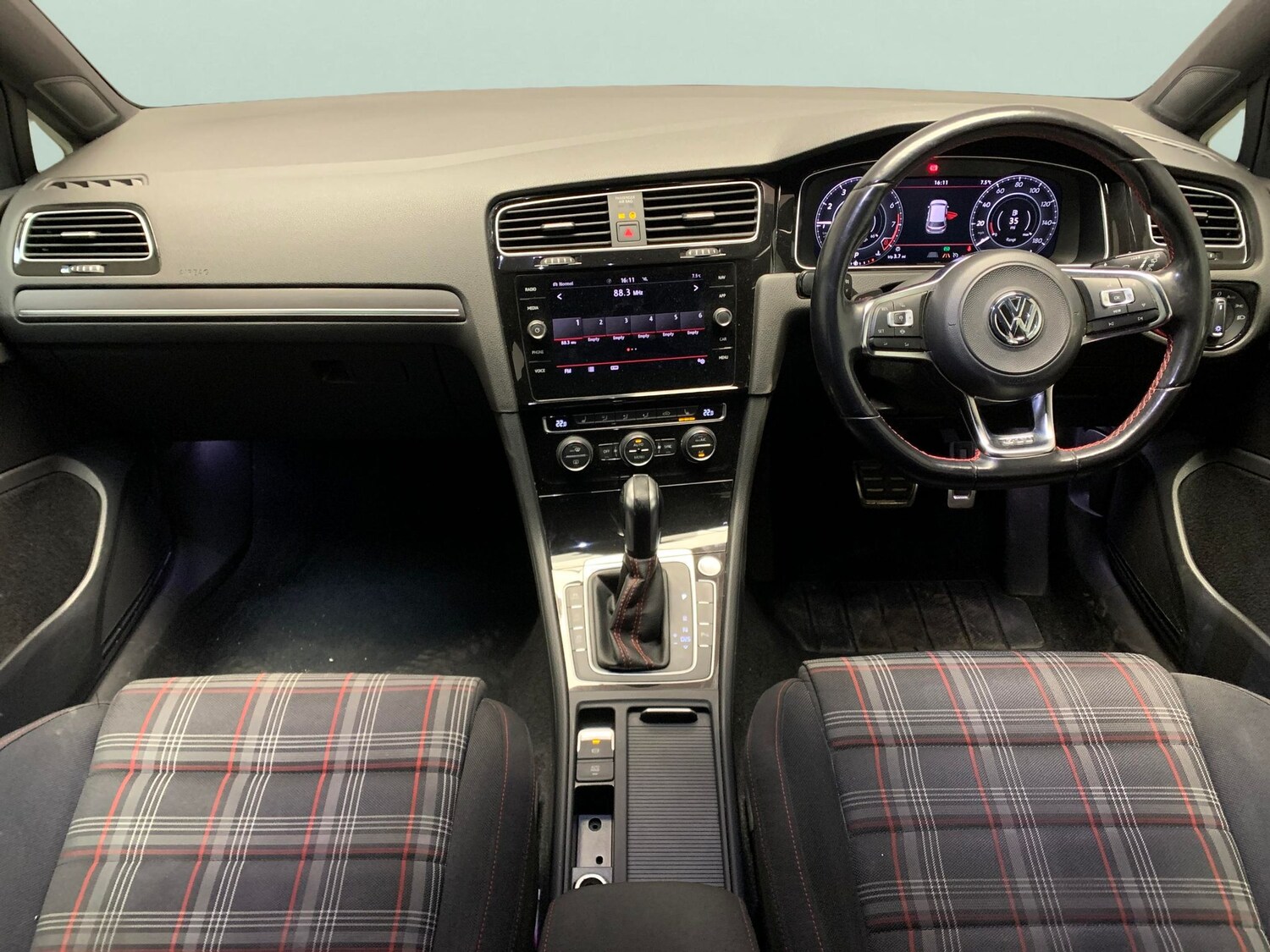 Used Volkswagen Golf for sale - 77364916: Photo 8