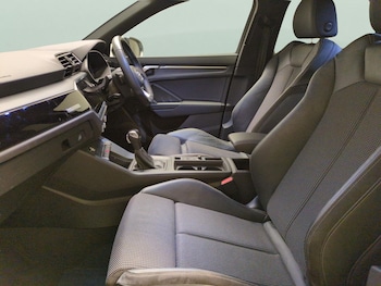 Used Audi Q3 2023 for sale - 78386579: Photo