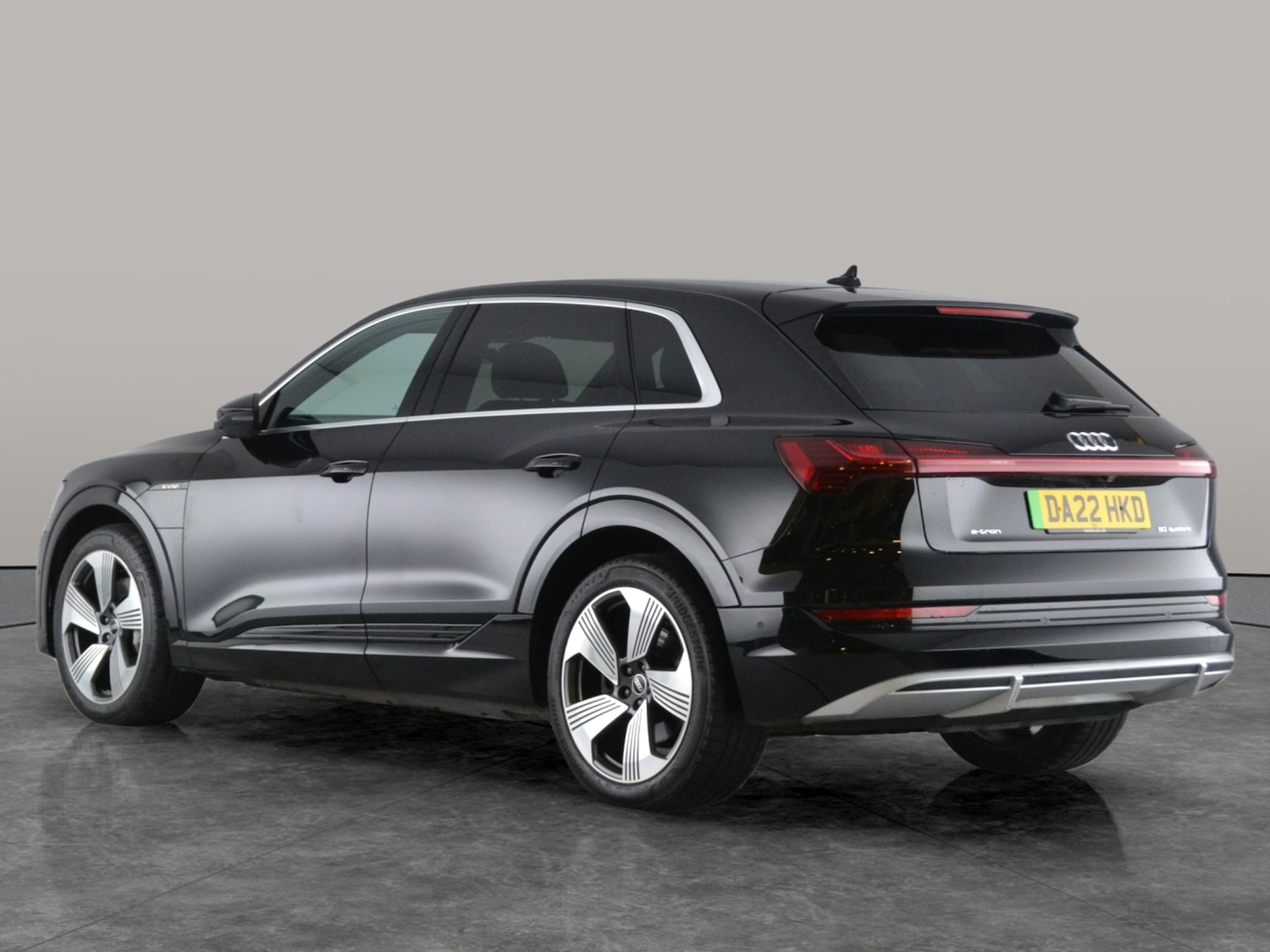 Used Audi e-tron 2022 for sale - 77232646: Photo 9