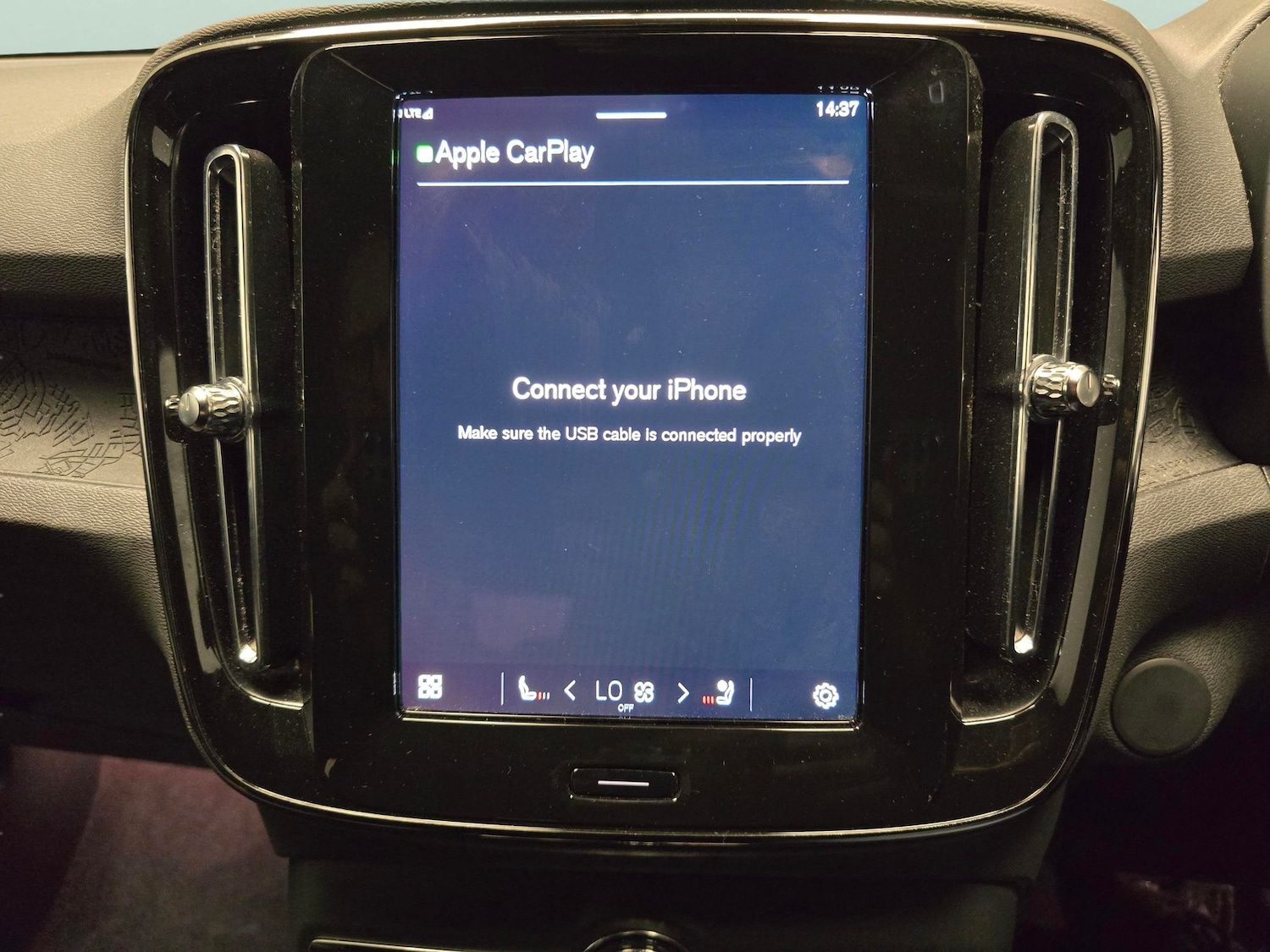 Used Volvo XC40 2024 for sale - 76980463: Photo 14