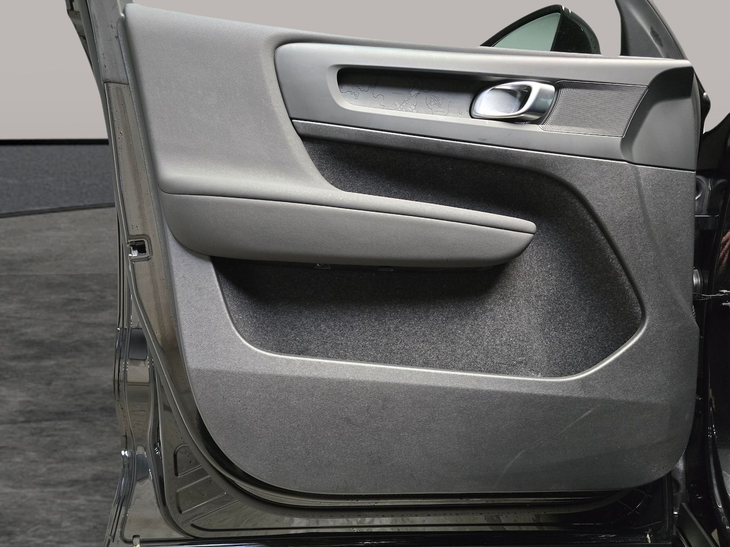 Used Volvo XC40 2024 for sale - 76980463: Photo 23