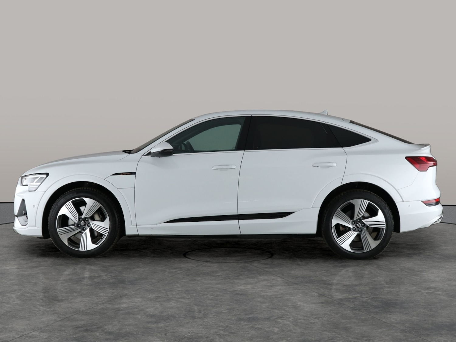 Used Audi e-tron 2022 for sale - 76177494: Photo 17