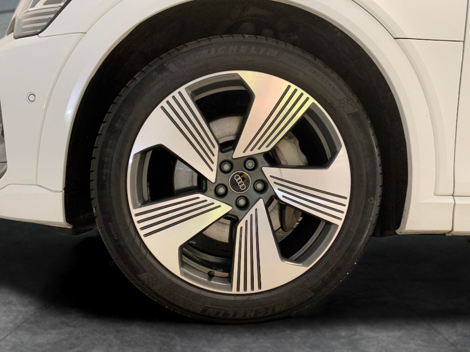 Used Audi e-tron 2022 for sale - 76177494: Photo 28