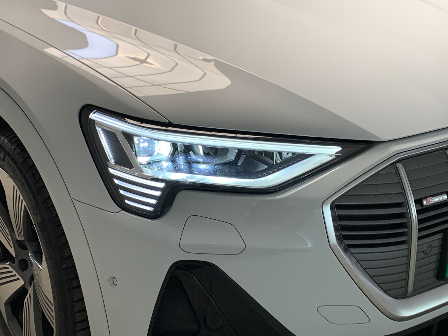 Used Audi e-tron 2022 for sale - 76177494: Photo 8