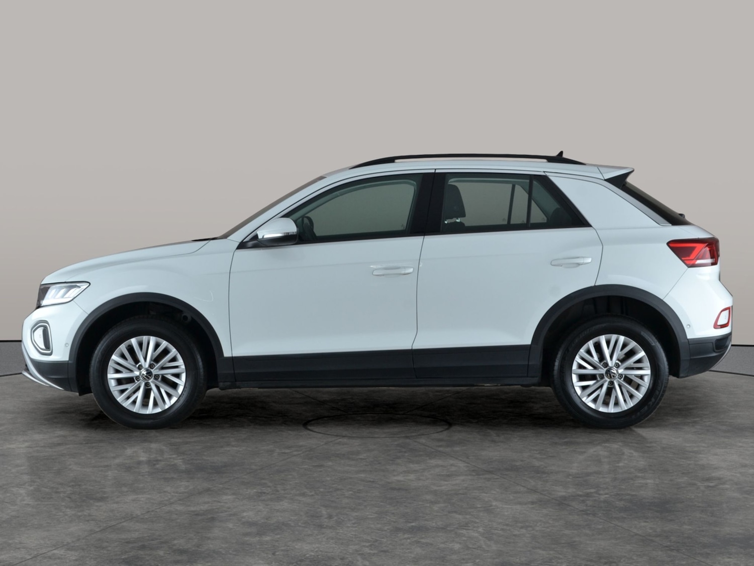 Used Volkswagen T-Roc for sale - 78103958: Photo 11