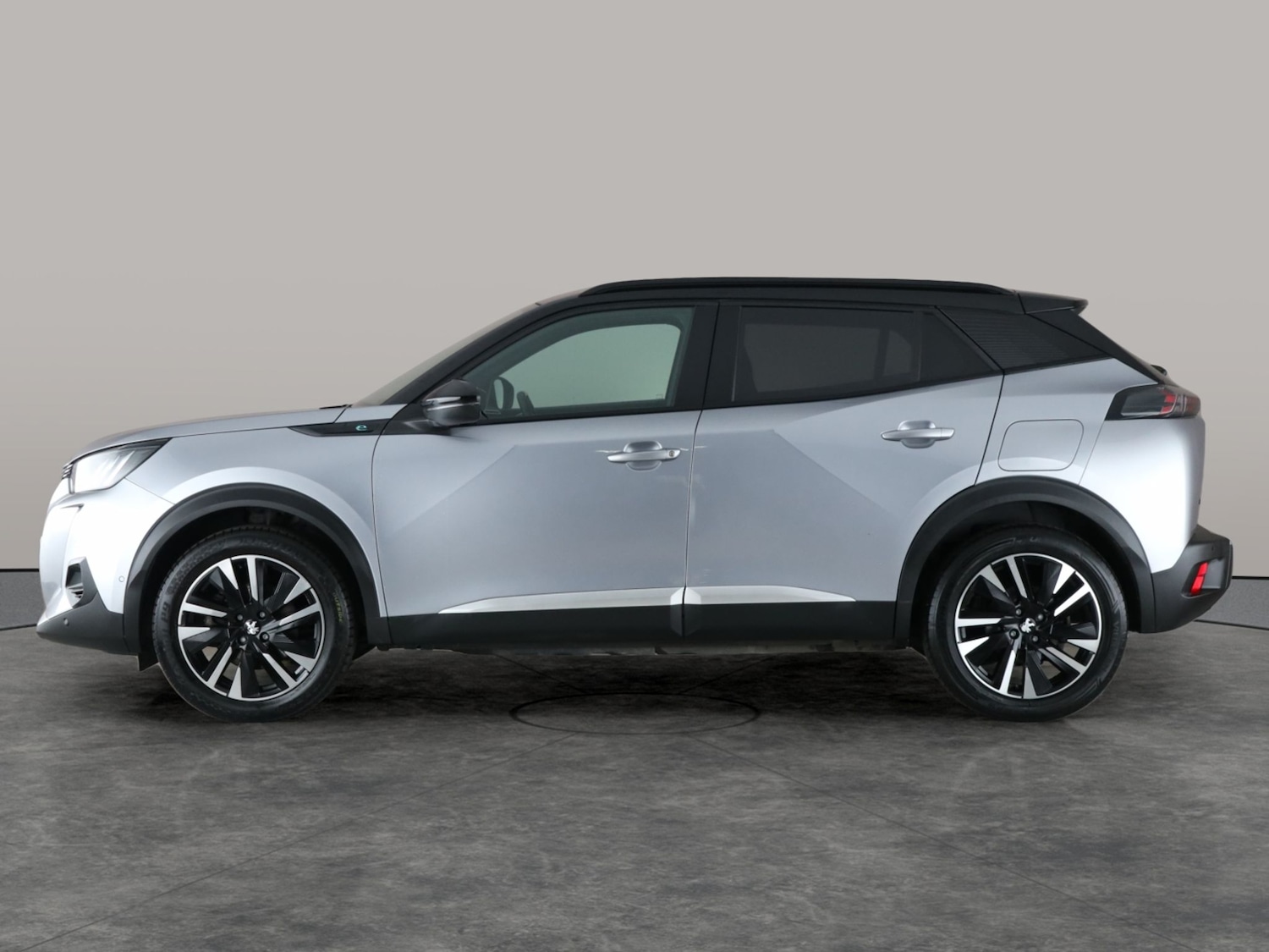 Used Peugeot 2008 2020 for sale - 76980458: Photo 13