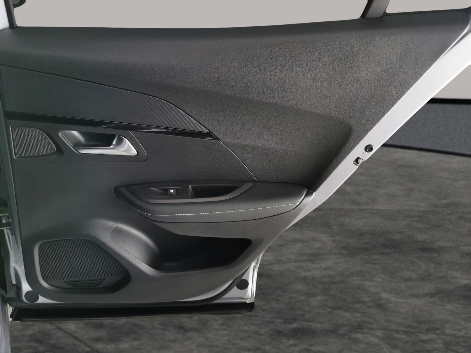 Used Peugeot 2008 2020 for sale - 76980458: Photo 31