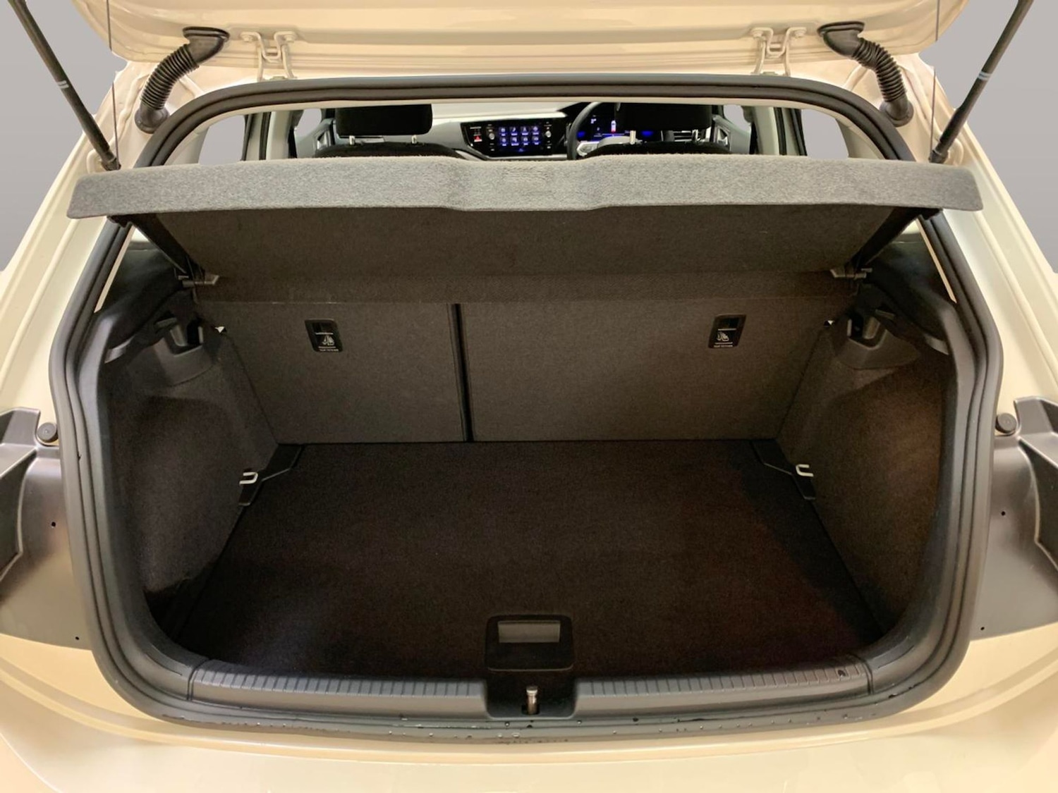 Used Volkswagen Polo 2022 for sale - 76400939: Photo 39