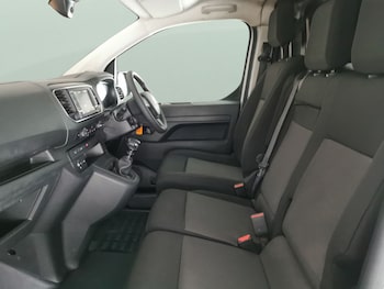 Used Vauxhall Vivaro undefined for sale - 79610352: Photo