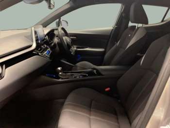 Used Toyota C-HR 2021 for sale - 74951176: Photo