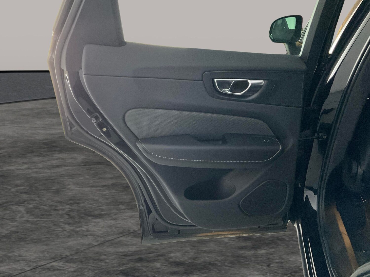 Used Volvo XC60 2022 for sale - 76609893: Photo 30