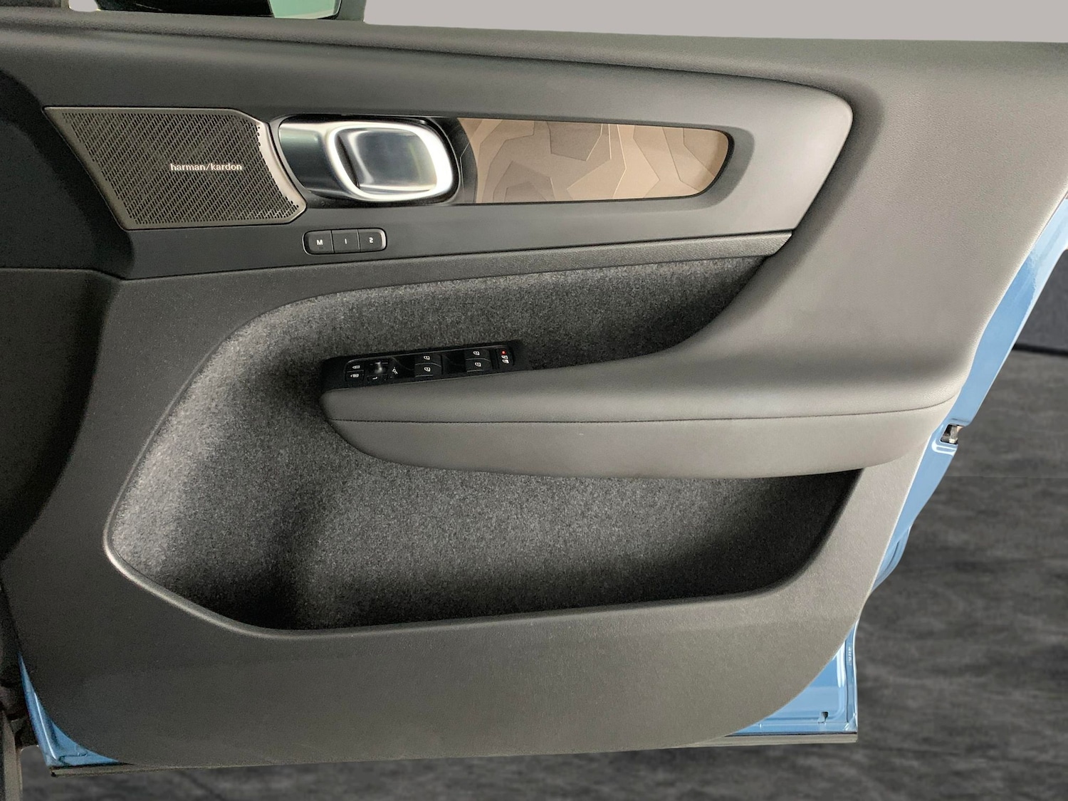 Used Volvo XC40 2022 for sale - 76318395: Photo 46