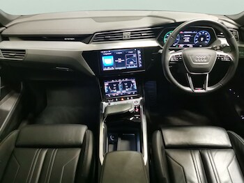 Used Audi e-tron 2022 for sale - 75649222: Photo