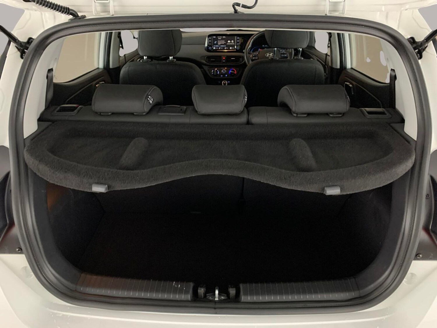 Used Hyundai i10 2023 for sale - 77485165: Photo 31