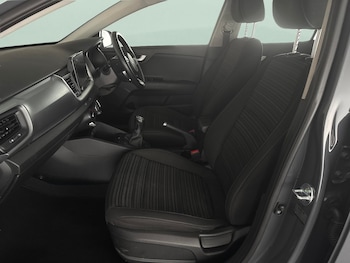 Used Kia Stonic 2022 for sale - 79351391: Photo