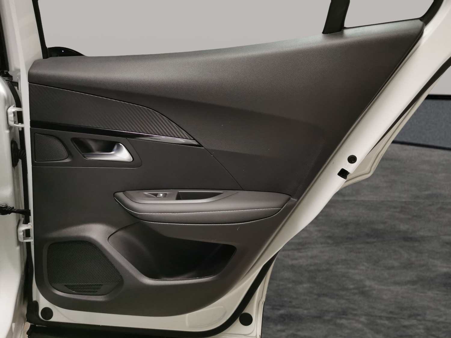 Used Peugeot 2008 2022 for sale - 77034108: Photo 26