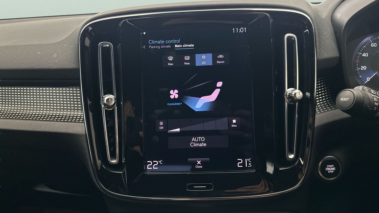 Used Volvo XC40 2021 for sale - 76908385: Photo 27