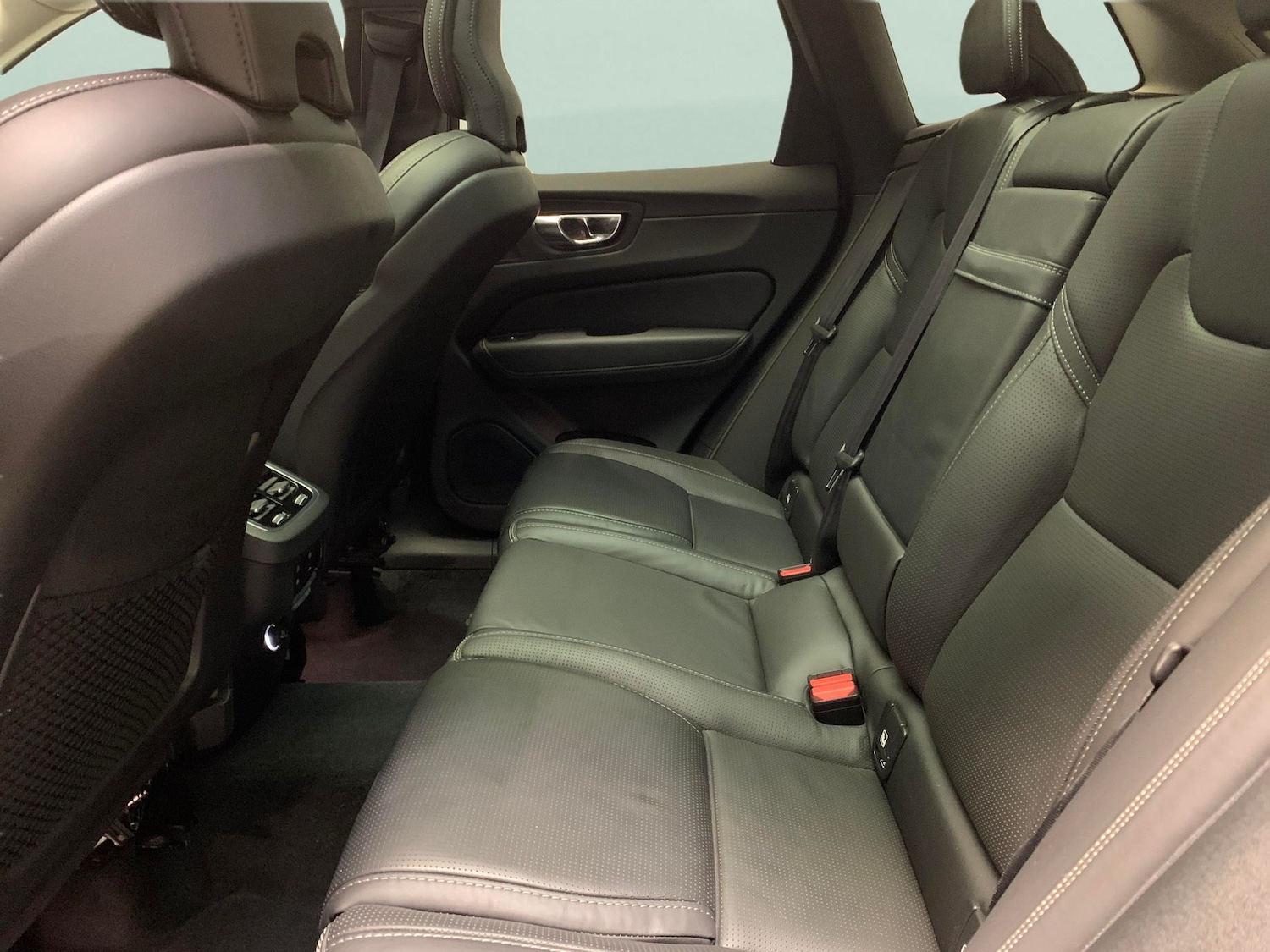 Used Volvo XC60 2019 for sale - 76736149: Photo 26