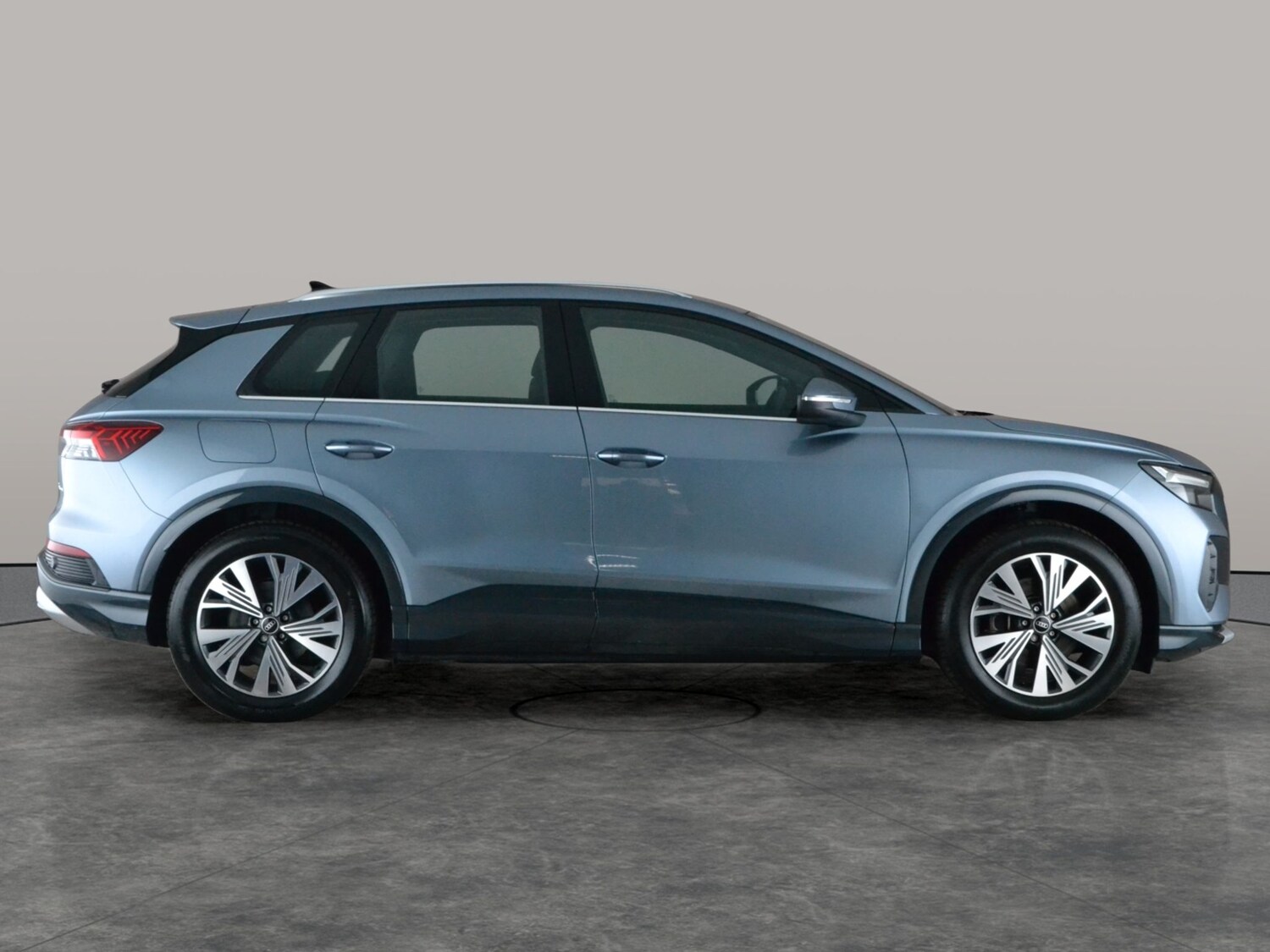 Used Audi Q4 e-tron 2023 for sale - 78218588: Photo 9