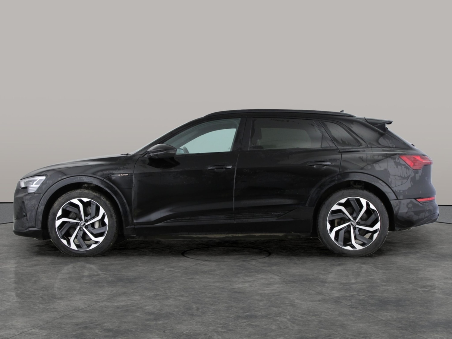 Used Audi e-tron 2022 for sale - 77797919: Photo 13