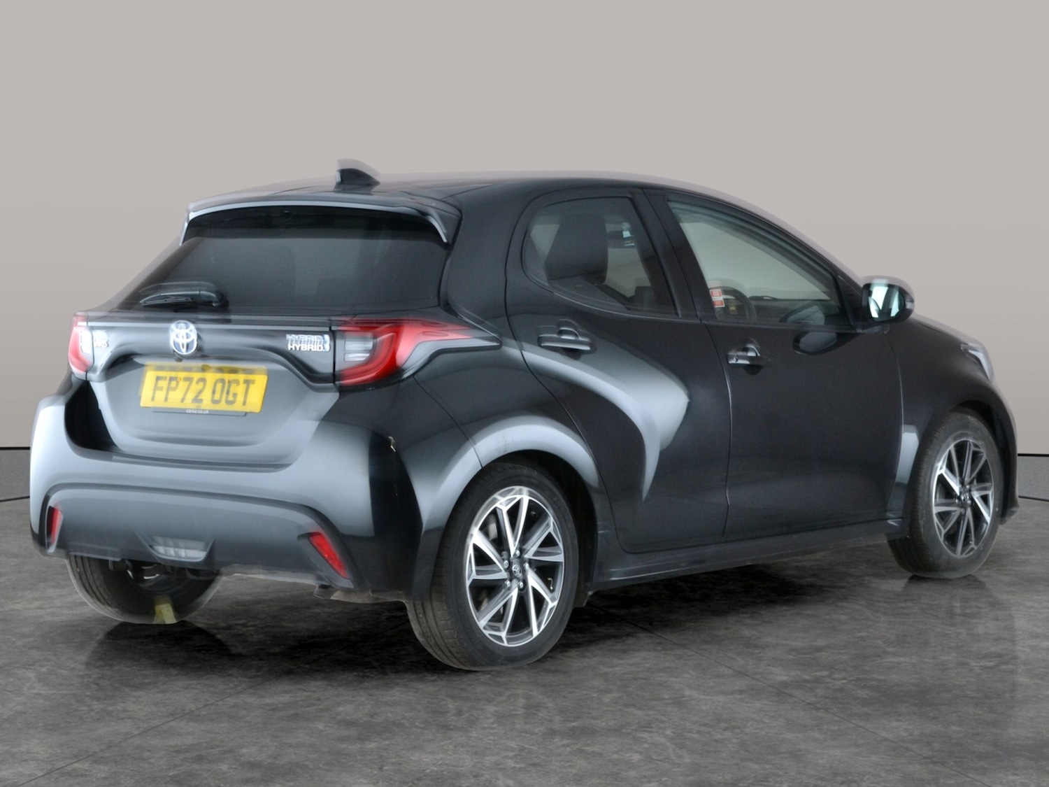 Used Toyota Yaris 2022 for sale - 77164374: Photo 11