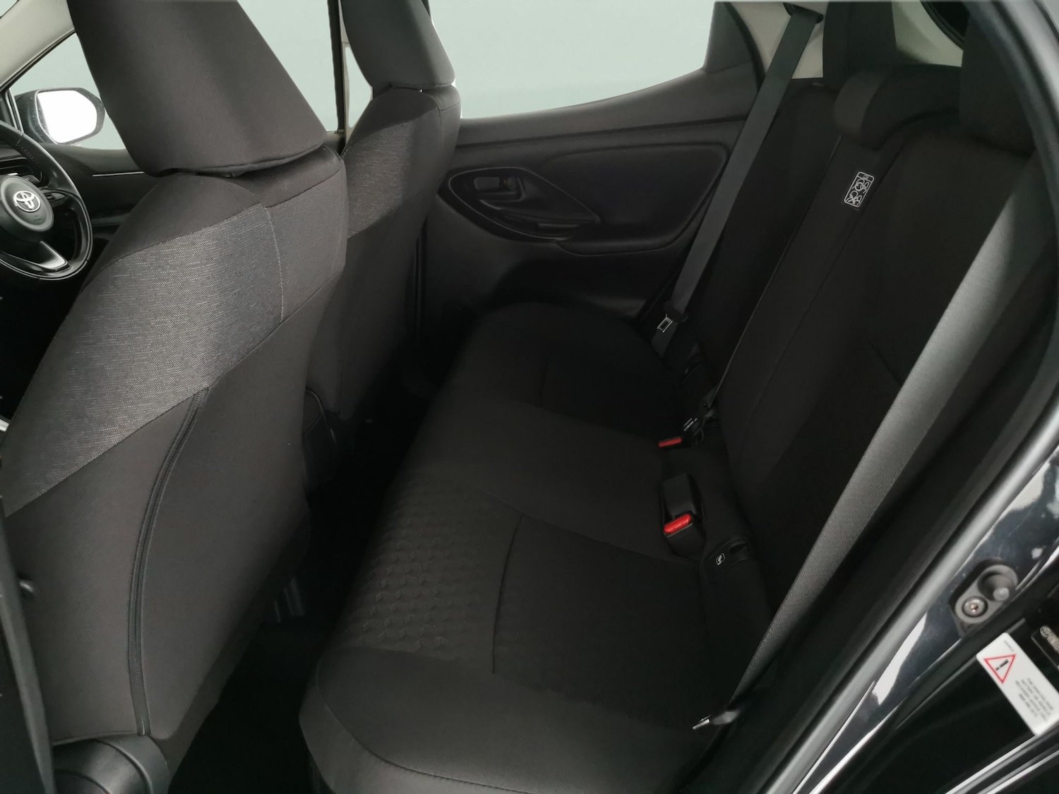 Used Toyota Yaris 2022 for sale - 77164374: Photo 24