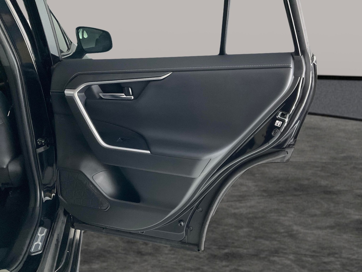 Used Toyota RAV4 2021 for sale - 77058646: Photo 29