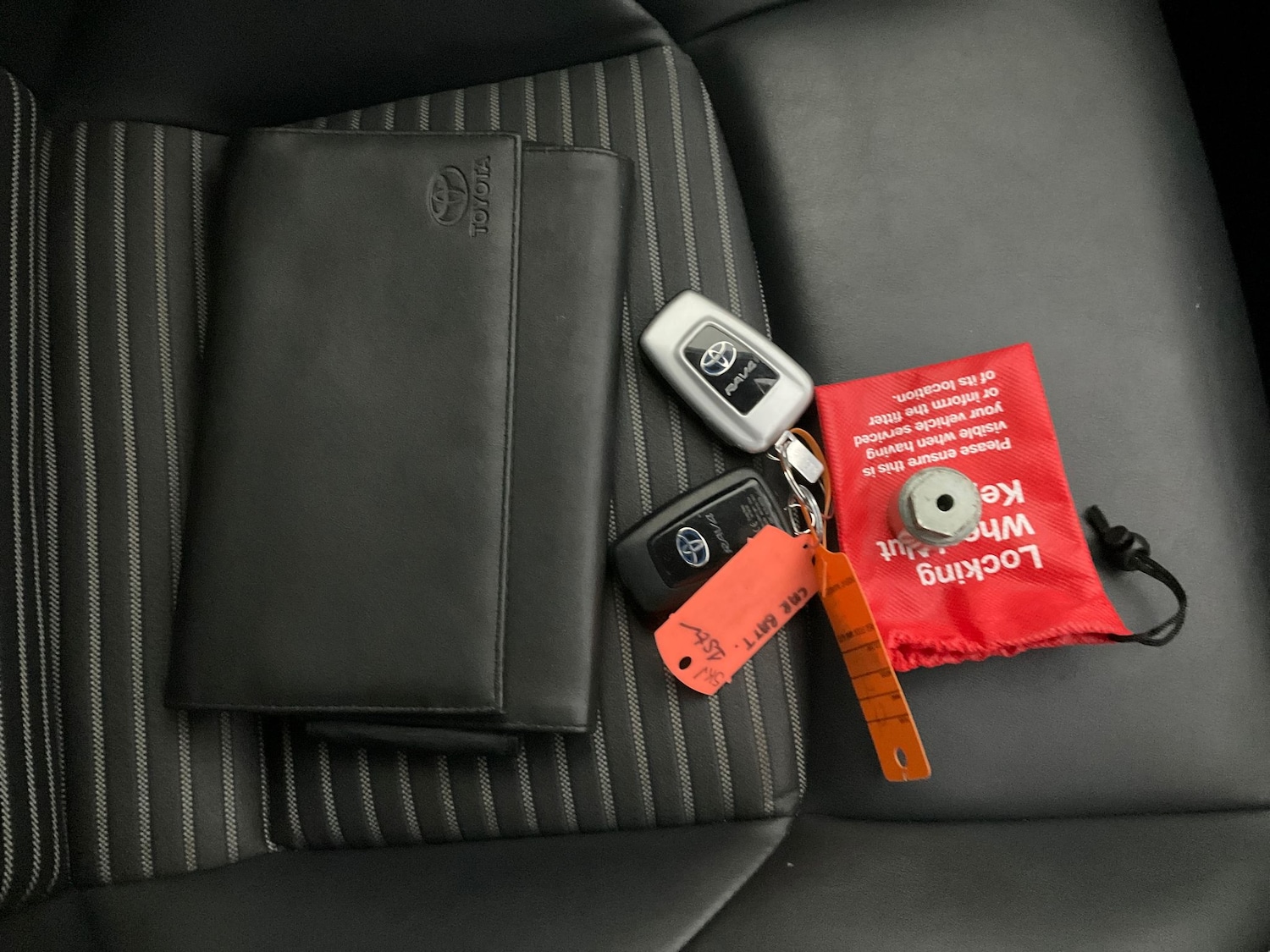 Used Toyota RAV4 2021 for sale - 77058646: Photo 30