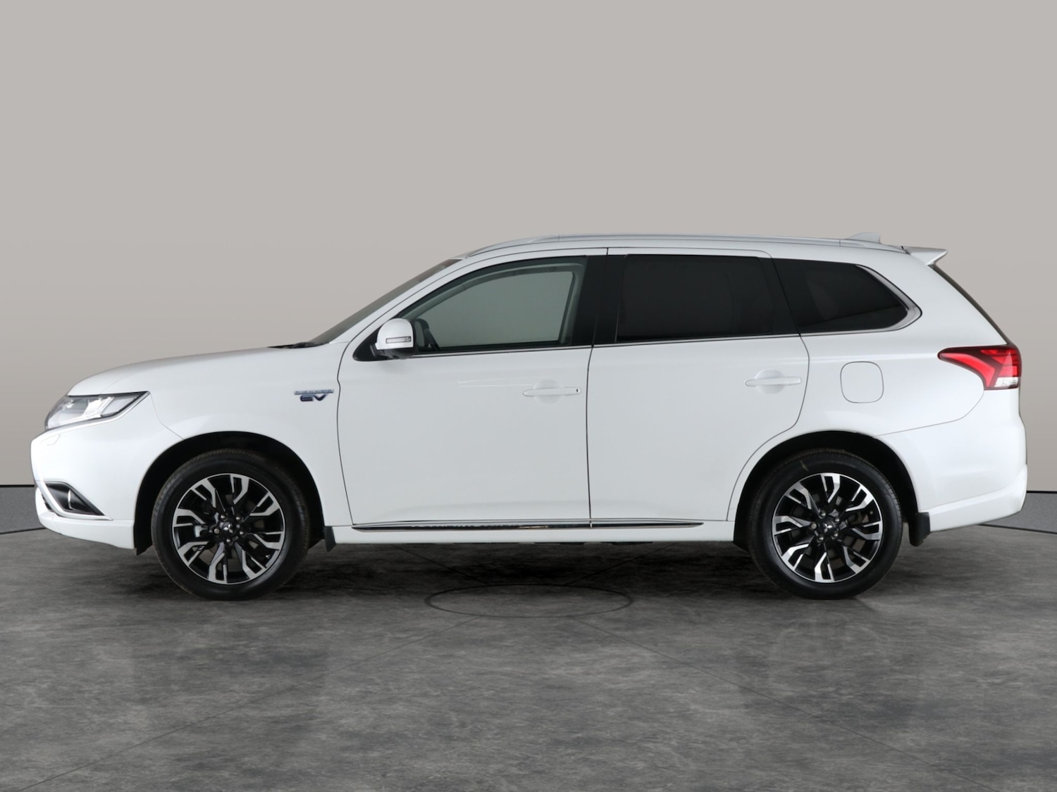 Used Mitsubishi Outlander 2017 for sale - 76668589: Photo 14