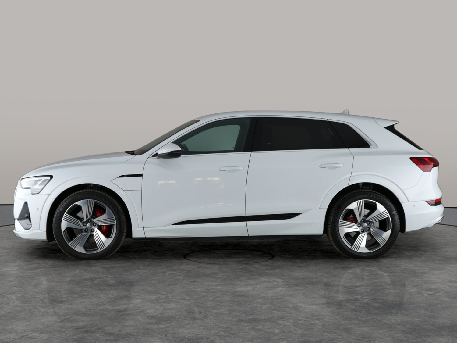 Used Audi e-tron 2020 for sale - 77365022: Photo 13