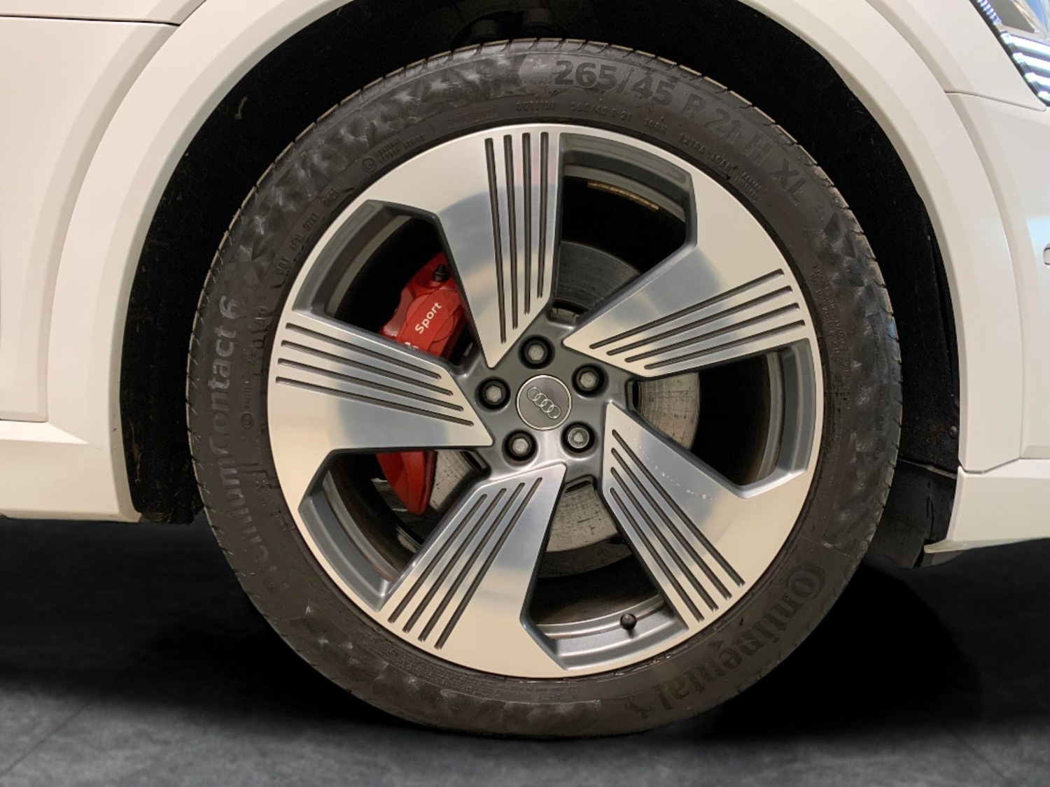 Used Audi e-tron 2020 for sale - 77365022: Photo 24