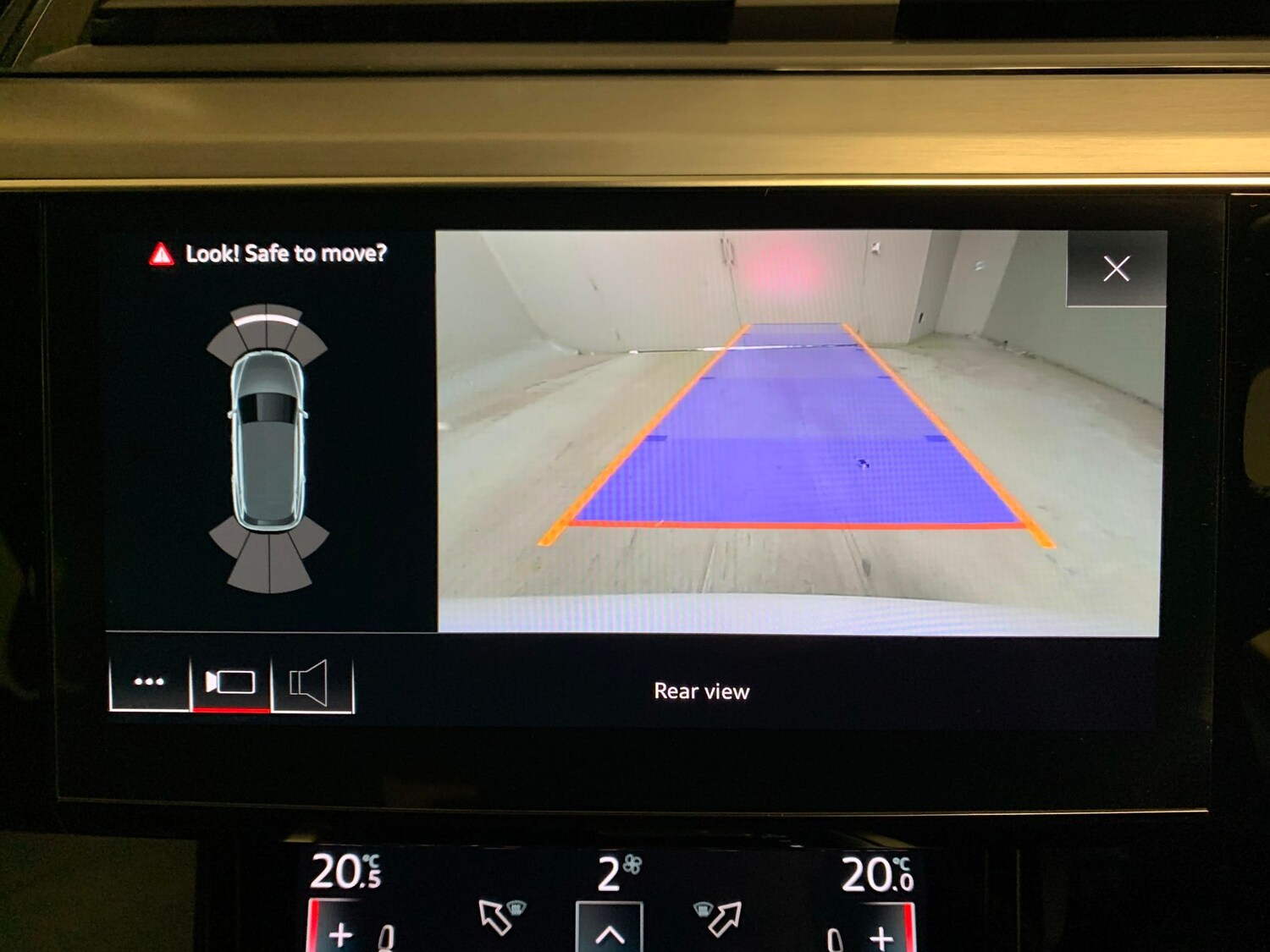 Used Audi e-tron 2020 for sale - 77365022: Photo 6