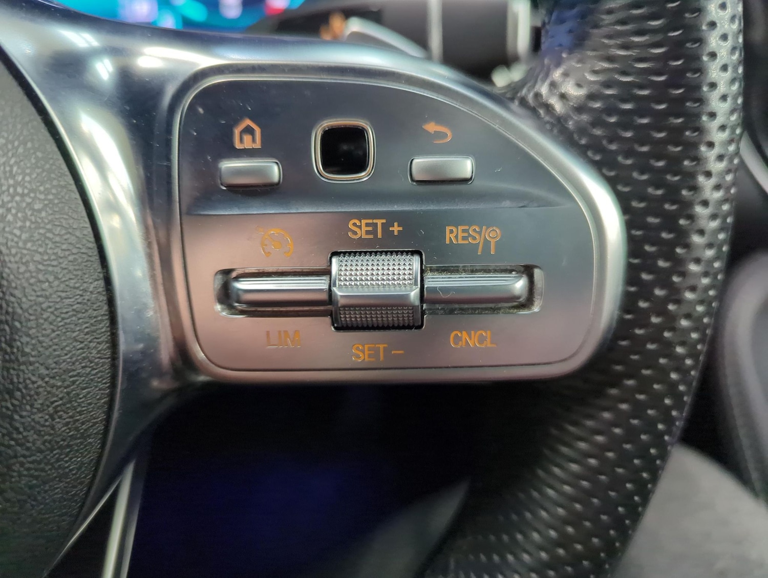 Used Mercedes-Benz GLC 2020 for sale - 77373962: Photo 23