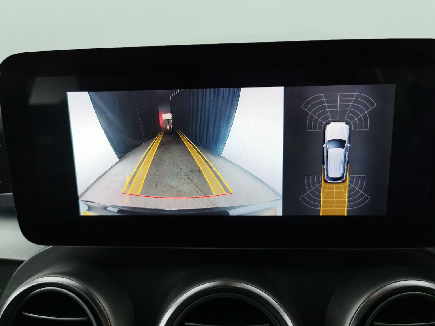 Used Mercedes-Benz GLC 2020 for sale - 77373962: Photo 5