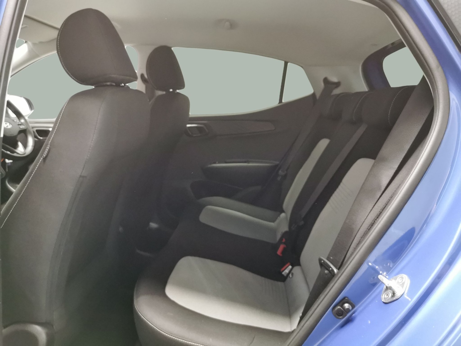 Used Hyundai i10 2020 for sale - 76162507: Photo 31